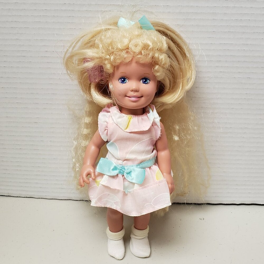 Dolly Surprise Doll Playskool 1987 (Pastel Dress)